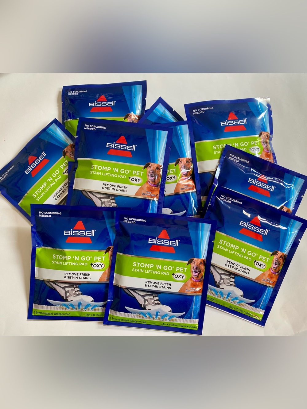 13 Bissell Stomp 'N Go Pet Stain Lifting Pad + Oxy, Set of 13 Stain Removers